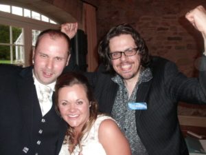 Dr Paul impresses the bride and groom with quiz mmayhem